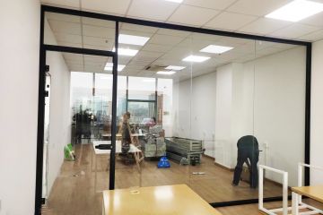 辦公室玻璃隔斷玻璃厚度一般多厚合適-辦公室隔斷玻璃厚度標(biāo)準(zhǔn),多種規(guī)格可選